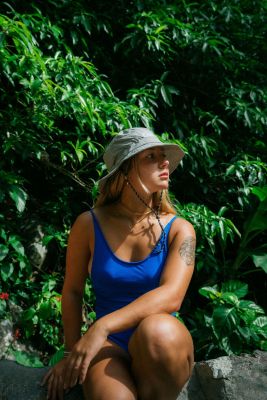 GRIS CENIZA GÜI GÜI HAT