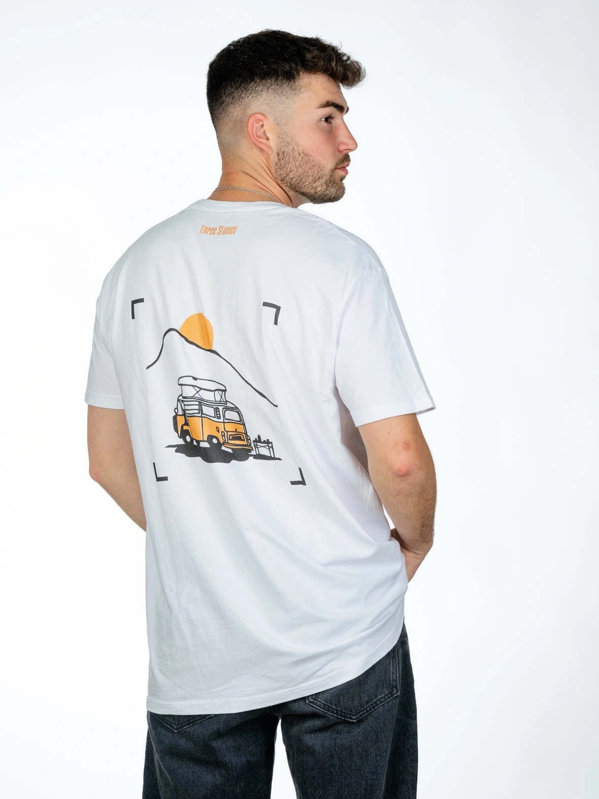 WHITE CAMPER TEE