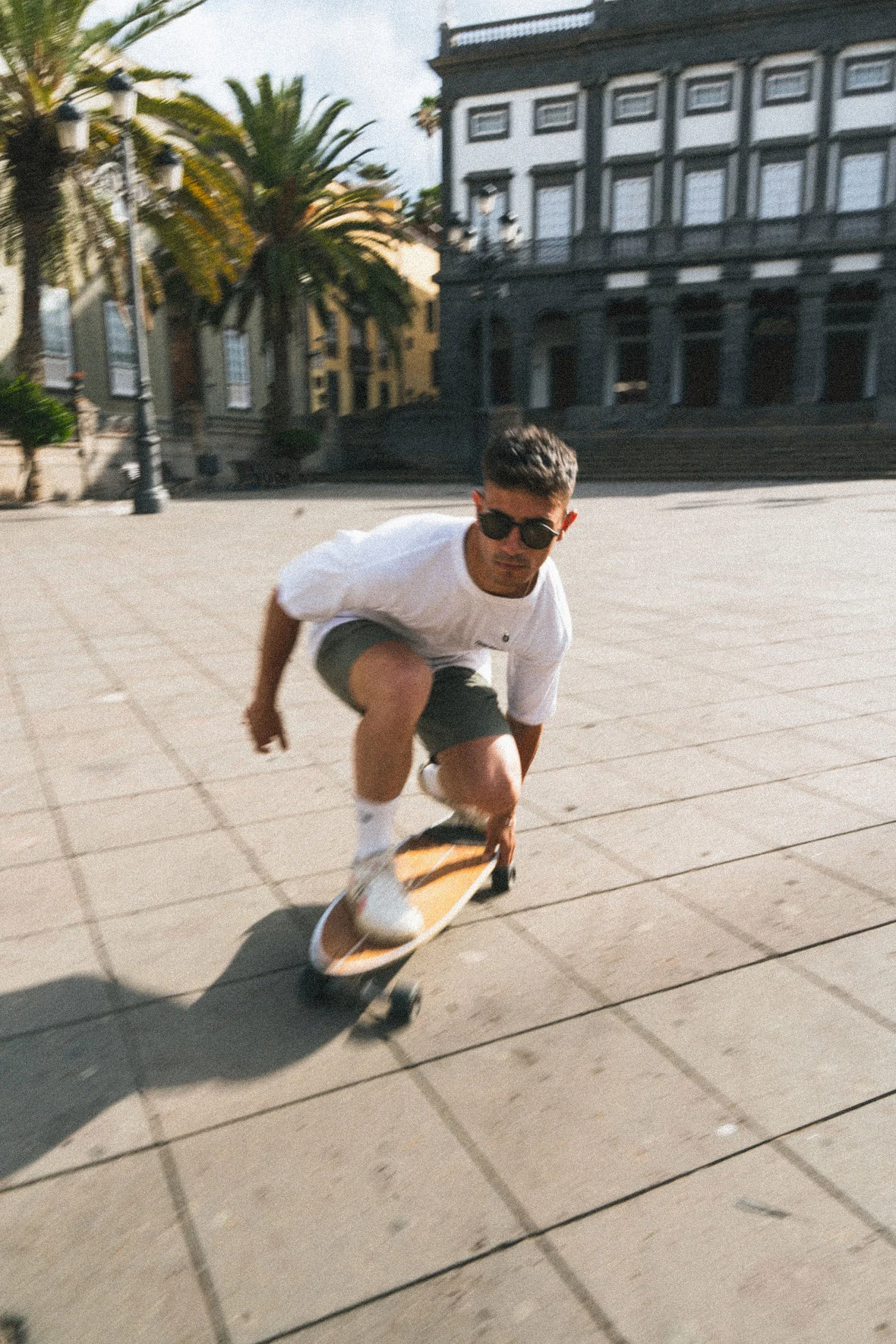 WHITE BASIC OVERSIZED TEE