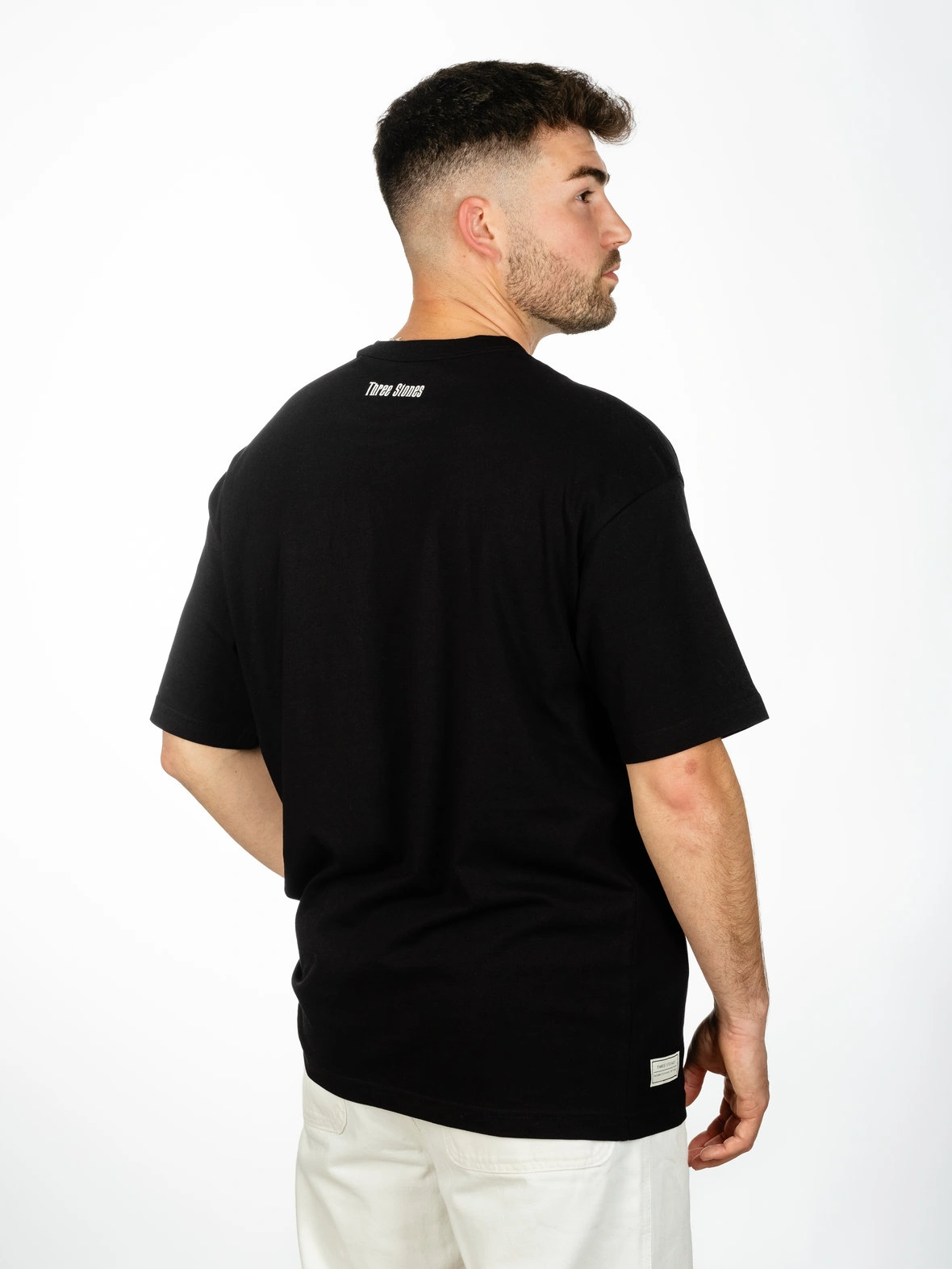 BLACK BASIC OVERSIZED TEE